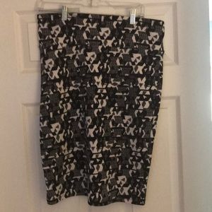 LuLaRoe skirt